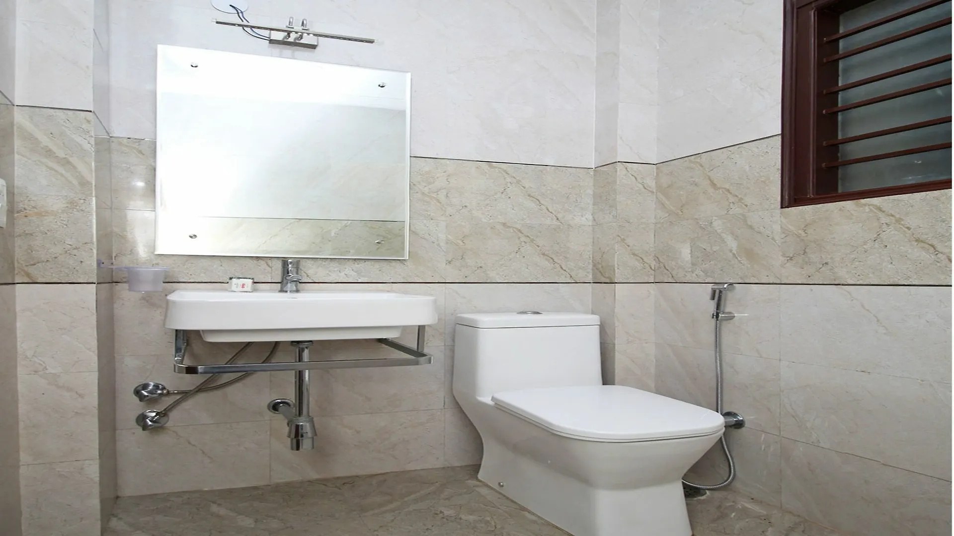 Fabhotel Mannat Residency Sec 52 Gurgaon
