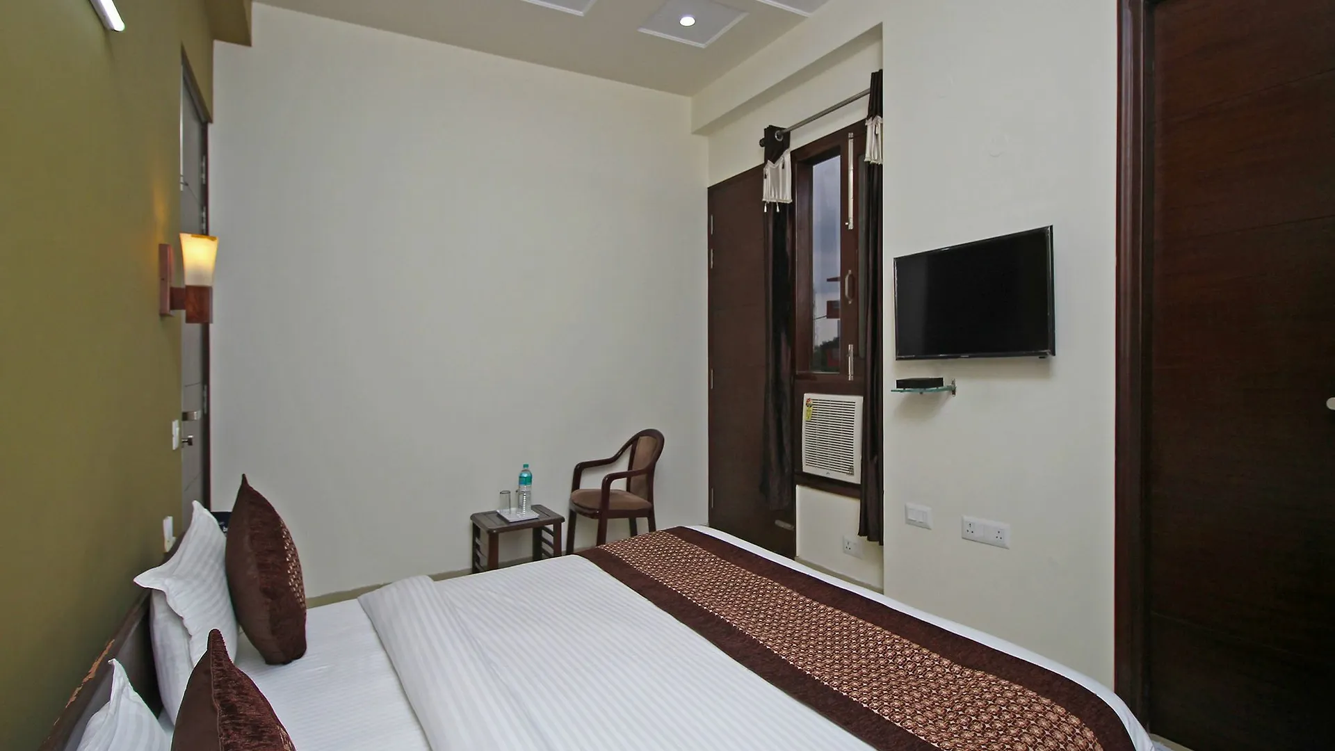 Fabhotel Mannat Residency Sec 52 Gurgaon Índia