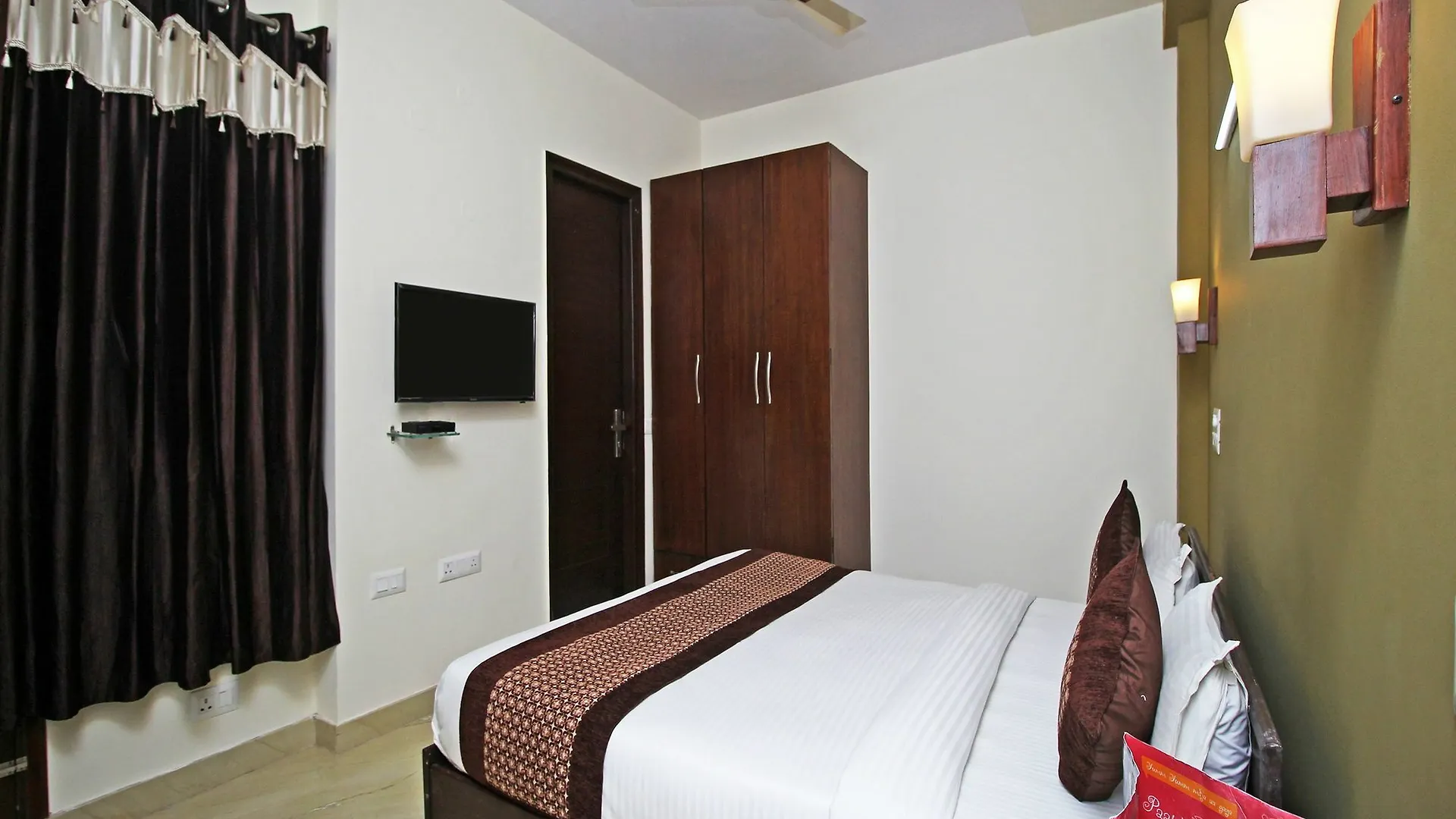 Fabhotel Mannat Residency Sec 52 Gurgaon